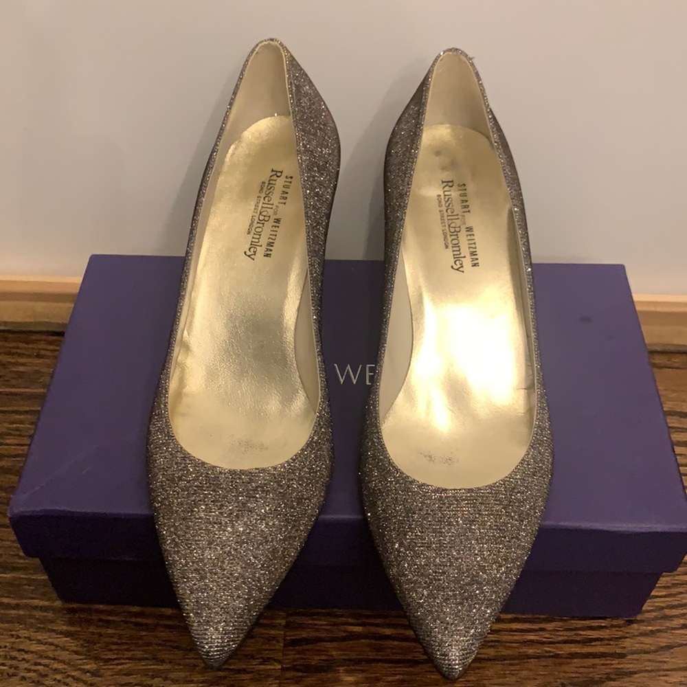 Stuart Weitzman Heels That Look Gold Or Silver De… - image 8